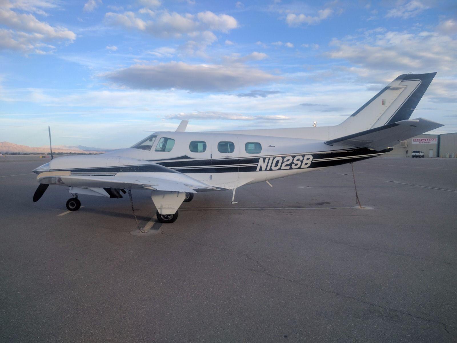 Hangared 1976 Beechcraft Duke B60 aircraft for sale