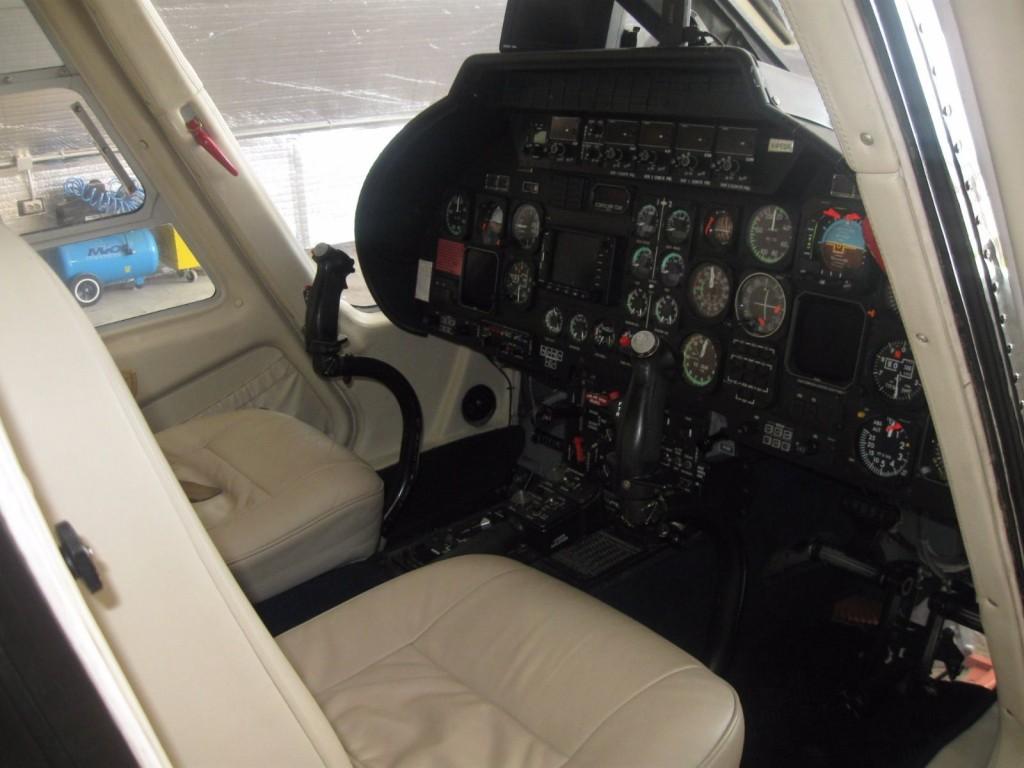 1990 Agusta A109C