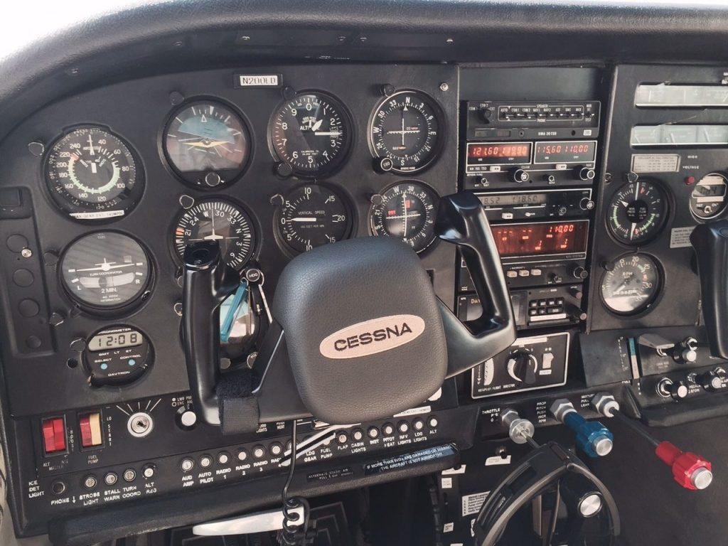 Low hours 1973 Cessna 210L aircraft