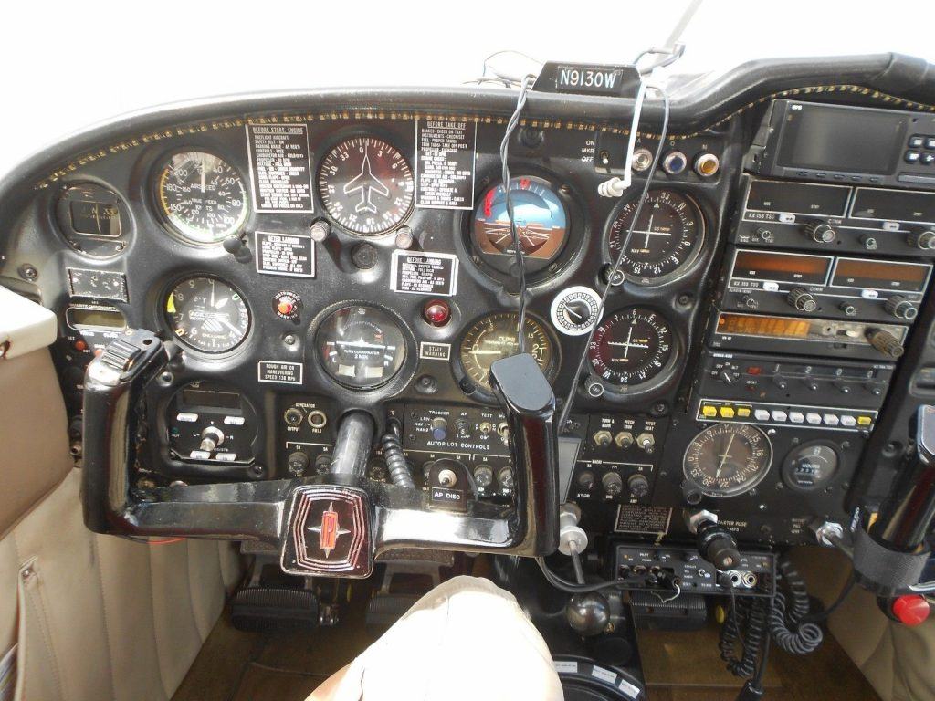 Excellent condition 1966 Piper Cherokee 235 aircraft