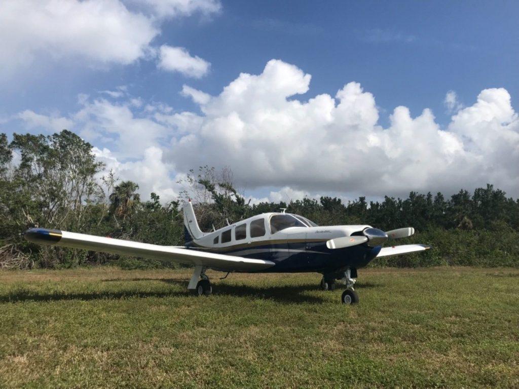 great condition 1976 Piper Lance aircraft