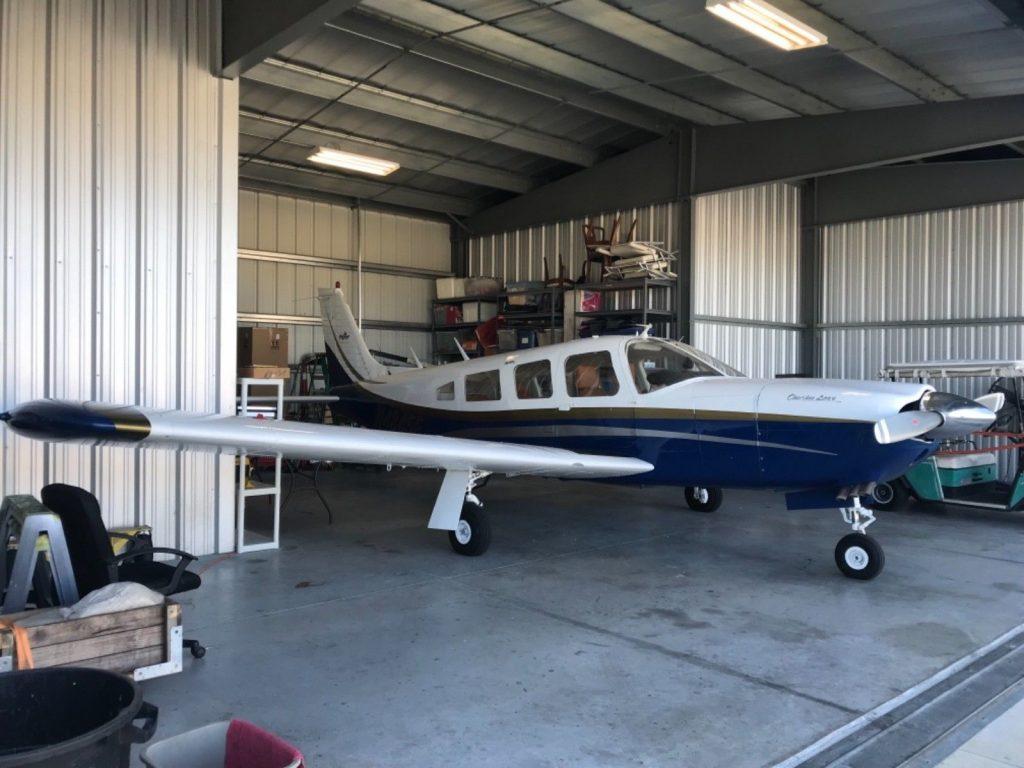 great condition 1976 Piper Lance aircraft