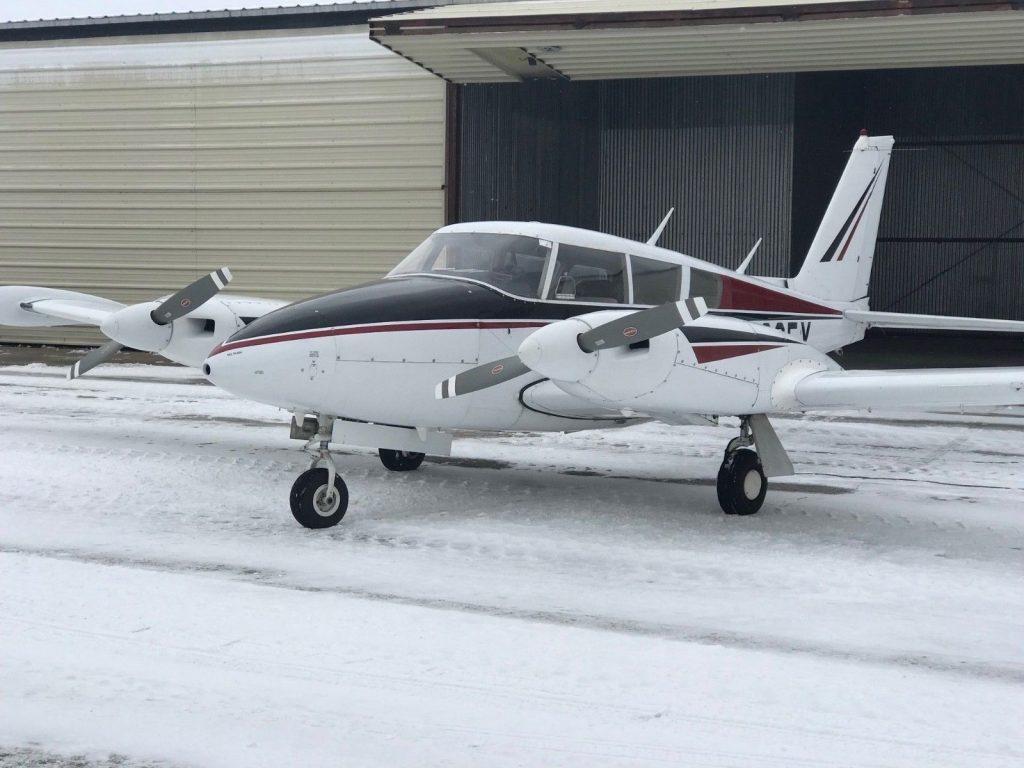 Low Time 1966 Piper Twin Comanche aircraft