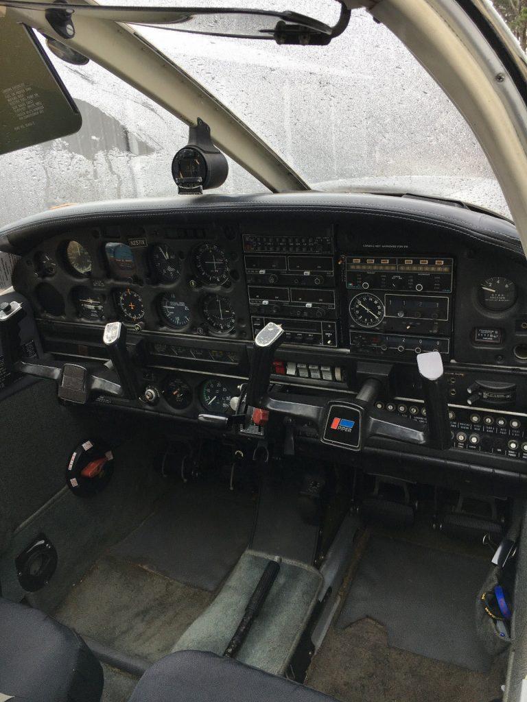 loaded 1985 Piper Warrior aircraft