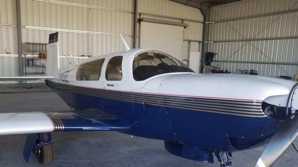 solid 1992 Mooney Special Edition M20M Bravo aircraft