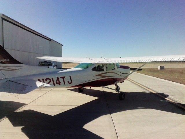 well maintained 1979 Cessna 182rg SKYLANE aircraft