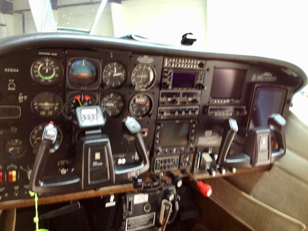 additional equipment 1982 Cessna Turbo 210N aircraft