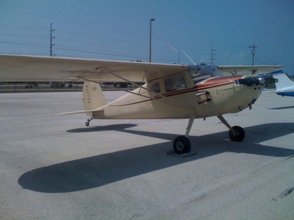 nice 1947 Cessna 140 aircraft