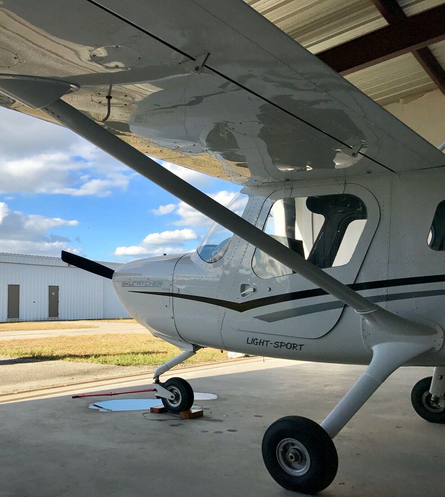 well equipped 2011 Cessna 162 Skycatcher aircraft for sale