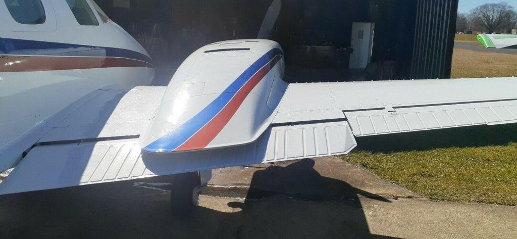 1980 Beechcraft Duke aircraft [fully loaded]