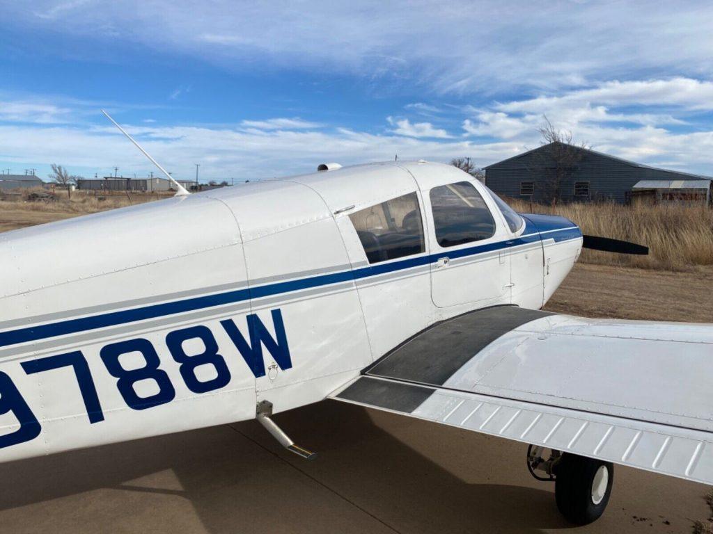 1967 Piper Cherokee 140 /160 aircraft [very clean]