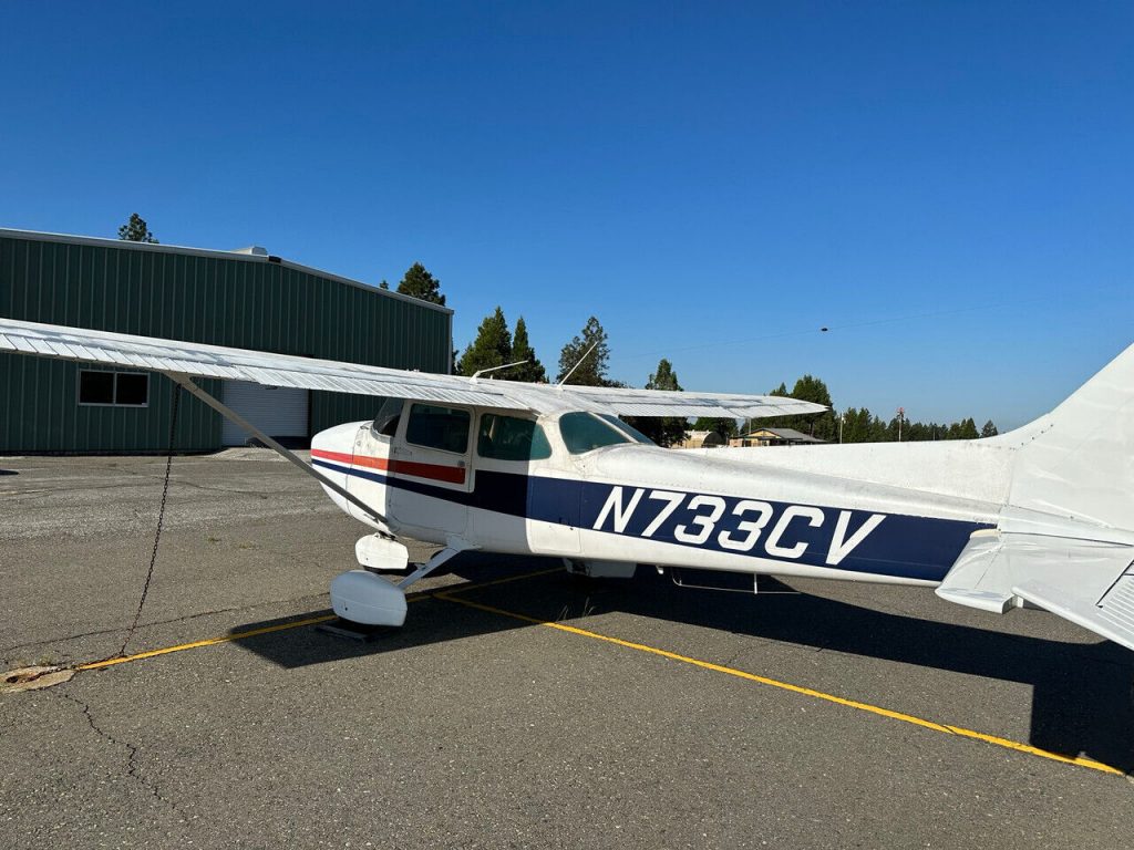 1976 Cessna 172N Superhawk Project aircraft [extra parts]