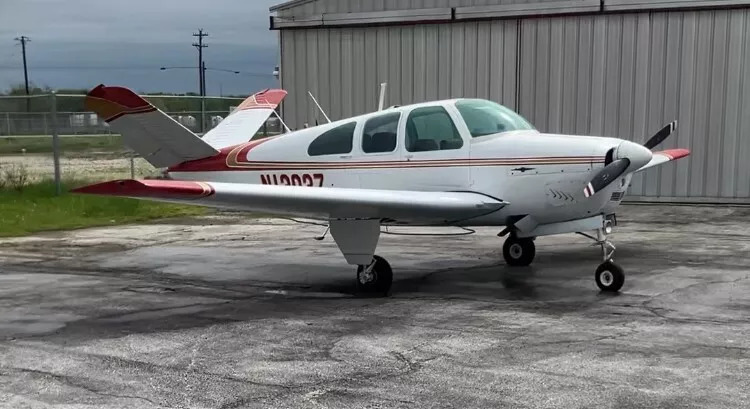 1961 Bonanza N35