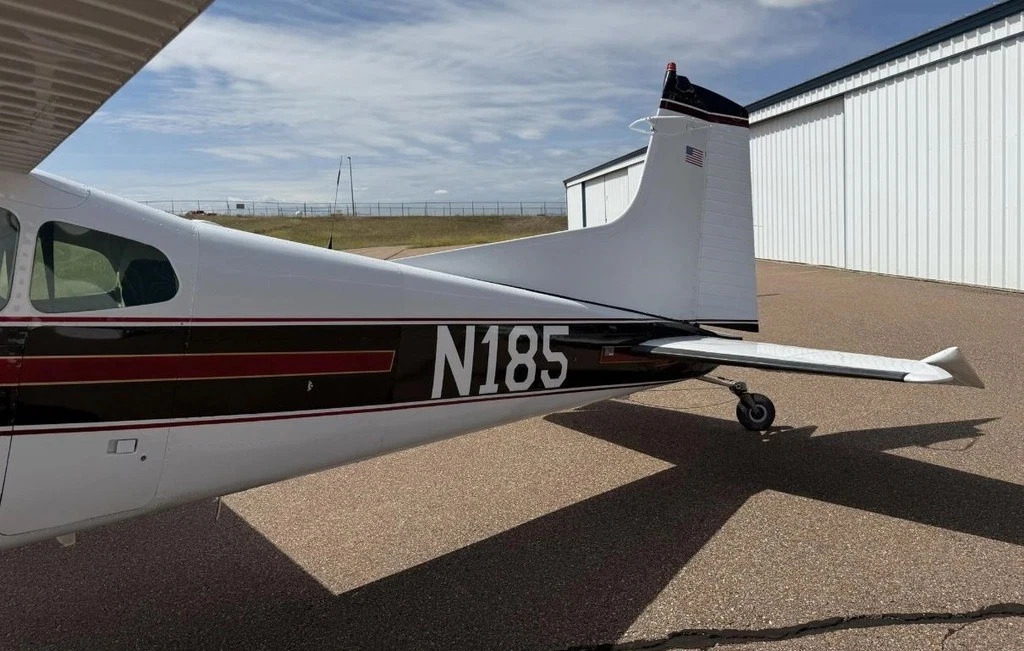1974 Cessna A185f