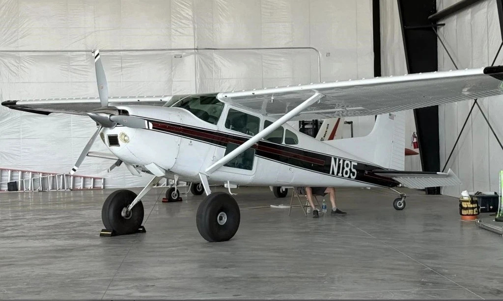 1974 Cessna A185f