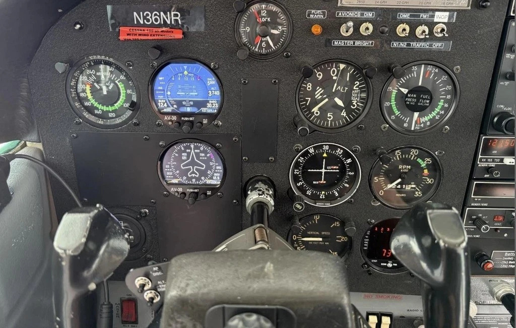 1974 Cessna A185f