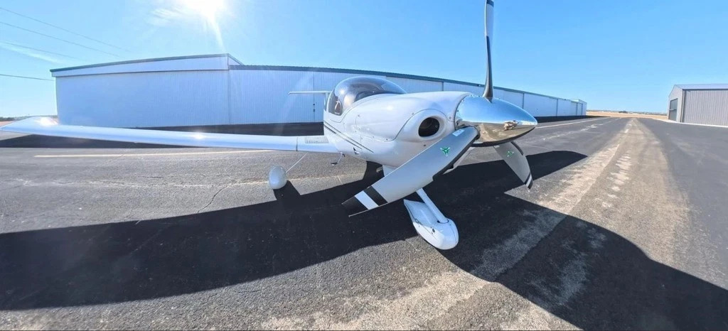 2008 Diamond DA40 XLS