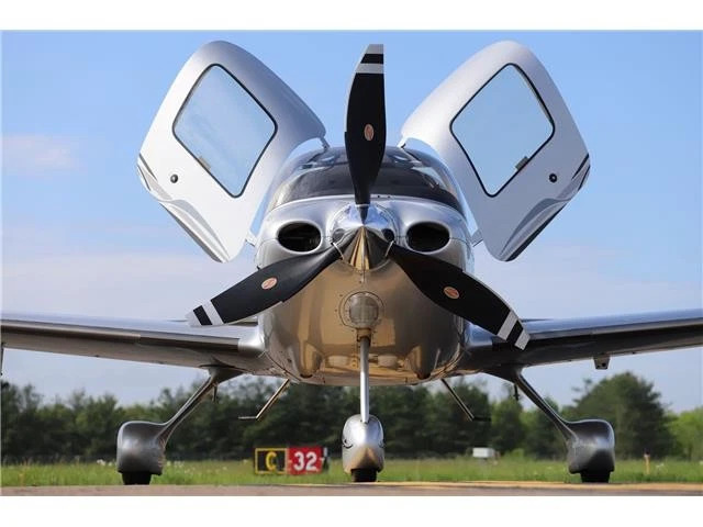 2009 Cirrus Sr22-G3 Turbo GTS