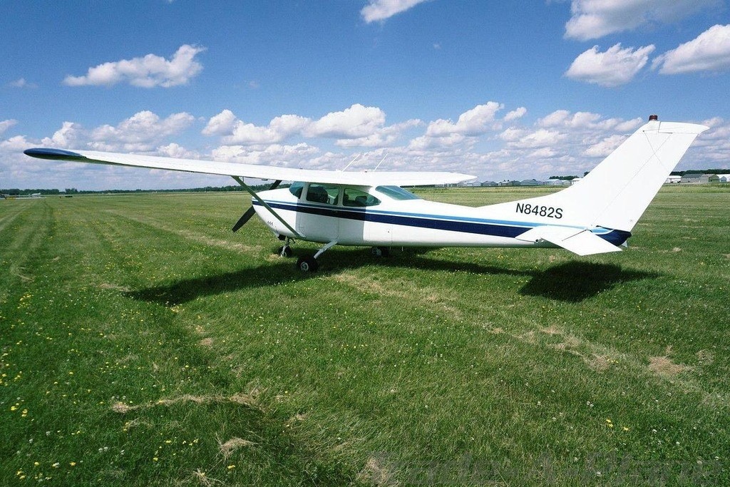 1965 Cessna 182H Skylane